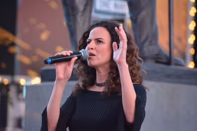 Mandy Gonzalez Photo