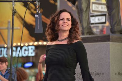 Mandy Gonzalez Photo