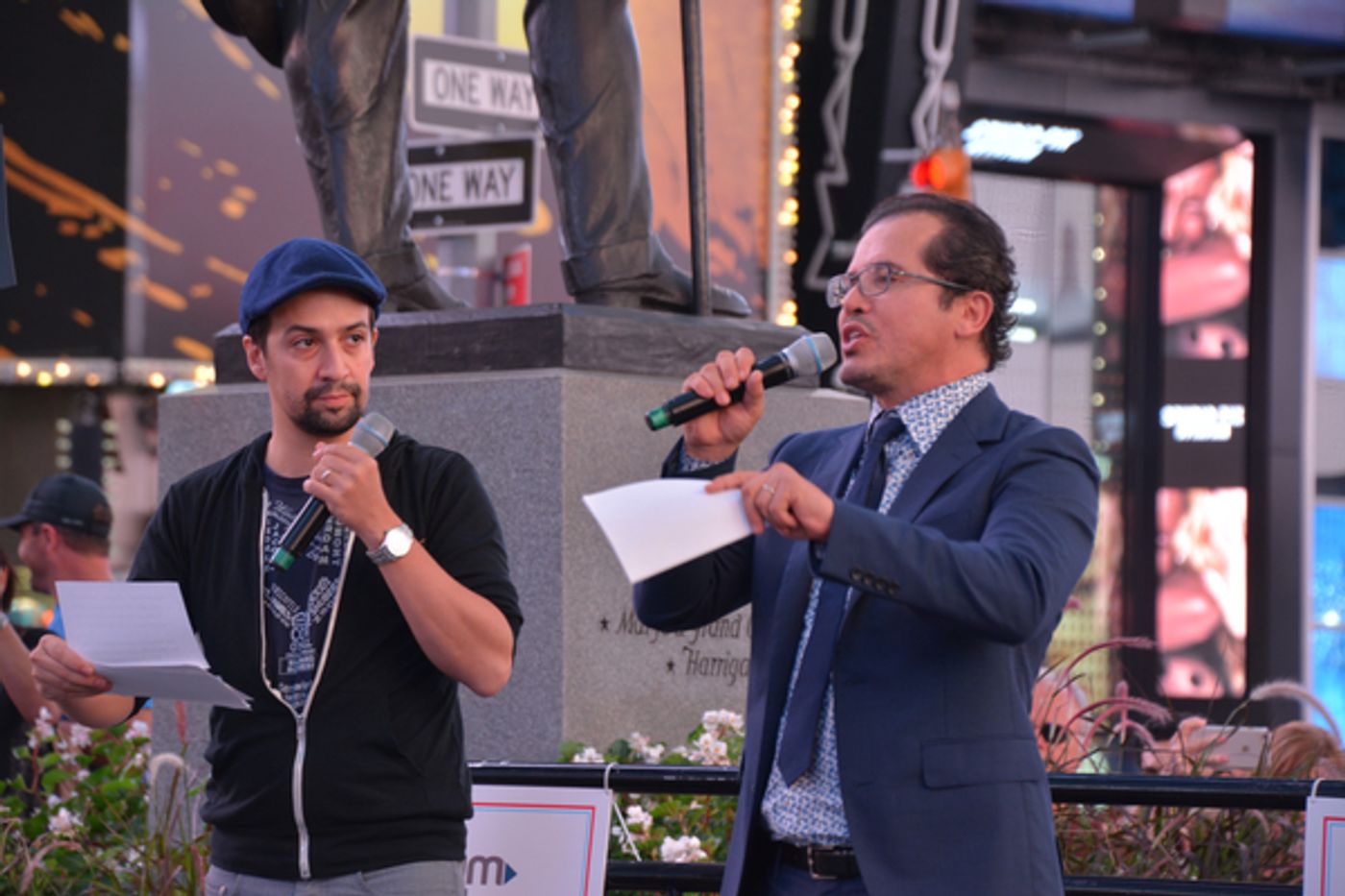 Photo Coverage: Lin-Manuel Miranda, Mandy Gonzalez and More Attend VIVA BROADWAY!  Image