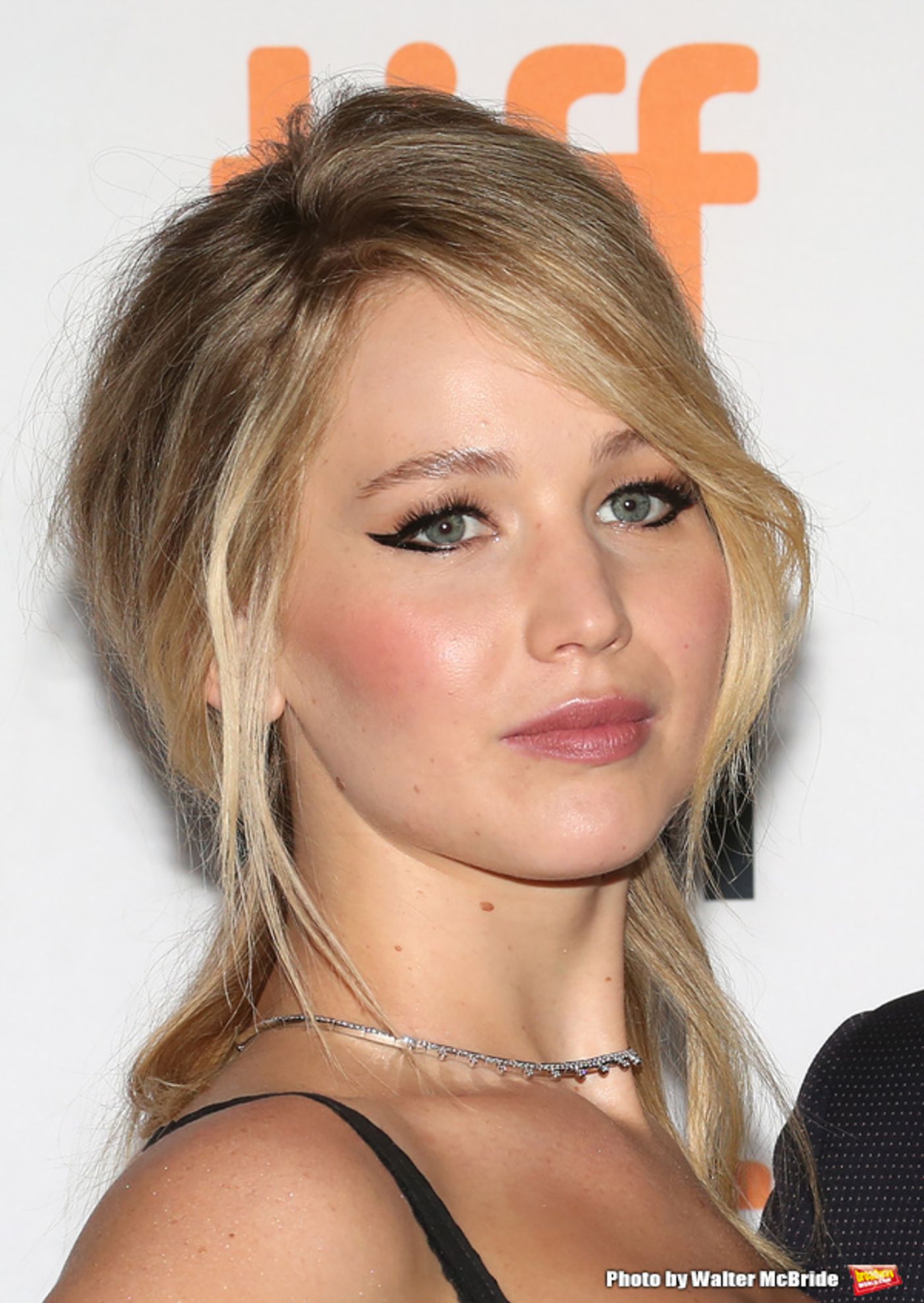 Photo Coverage: Jennifer Lawrence, Javier Bardem and More Attend MOTHER! Premiere  Image