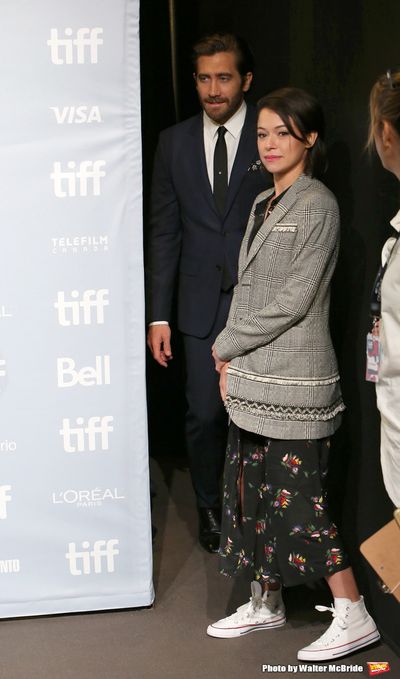 Jake Gyllenhaal and Tatiana Maslany  Photo
