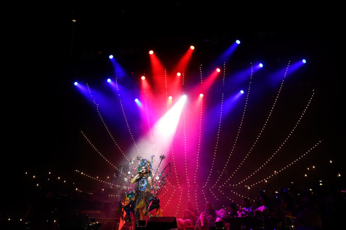 Photo Flash: Taylor Mac's A 24-DECADE HISTORY OF POPULAR MUSIC Arrives at the Curran in Style  Image