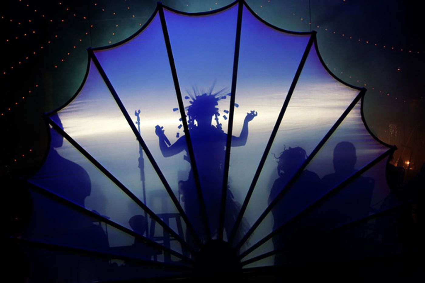 Photo Flash: Taylor Mac's A 24-DECADE HISTORY OF POPULAR MUSIC Arrives at the Curran in Style  Image