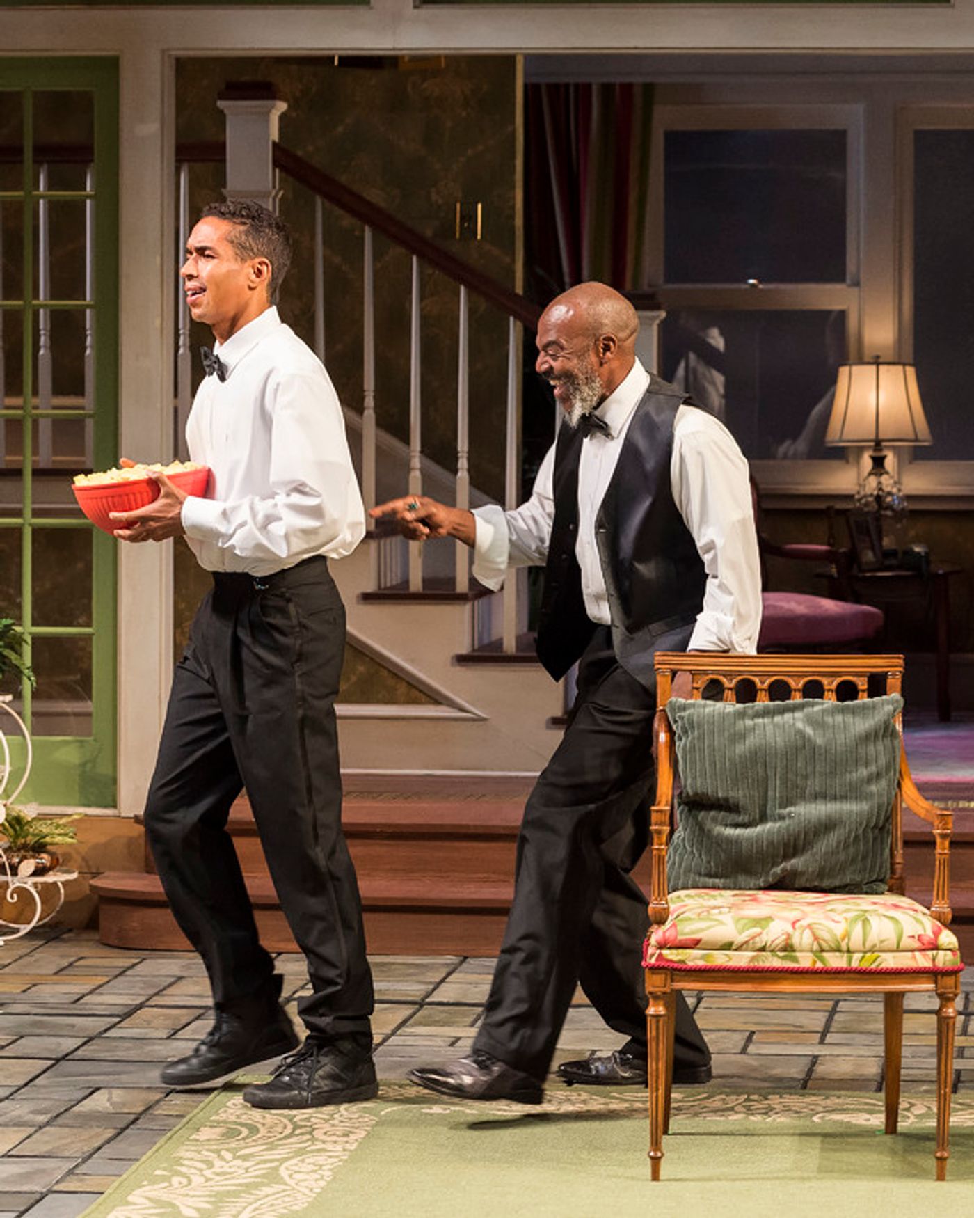 Photo Flash: First Look at Phylicia Rashad in HEAD OF PASSES at the Taper  Image