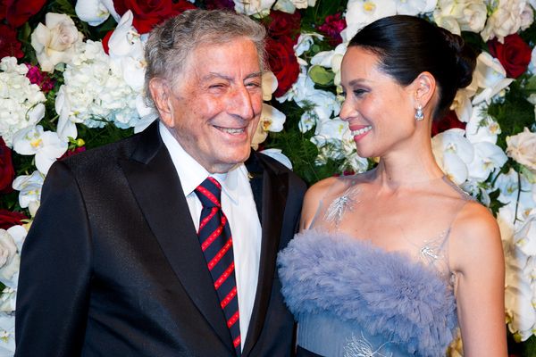 Tony Bennett, Lucy Liu Photo