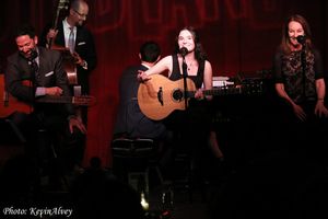 John Pizzarelli, Madeline Pizzarelli and Jessica Molaskey @ BroadwayWorld John Pizzarelli, Madeline Pizzarelli and Jessica Molaskey Photo