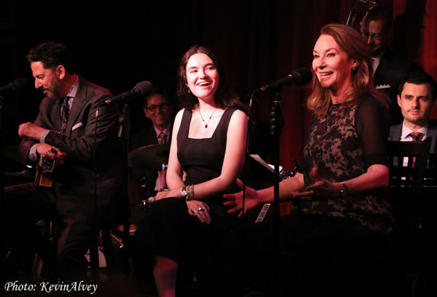 Photo Flash: Jessica Molaskey Celebrates PORTRAITS OF JONI Album at Birdland Photo Flash: Jessica Molaskey Celebrates PORTRAITS OF JONI Album at Birdland Image