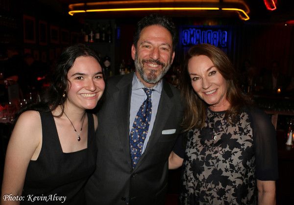 Madeline Pizzarelli, John Pizzarelli and Jessica Molaskey Photo