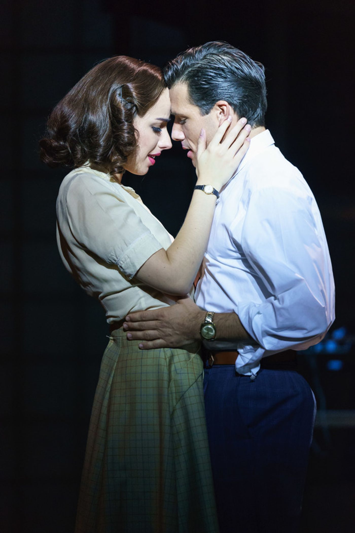 Photo Flash: First Look at Ria Jones, Danny Mac, and More in SUNSET BOULEVARD UK Tour  Image