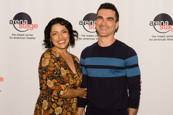 Jacqueline Correa (Tania Del Valle) and Dan Domingues (Pablo Del Valle) Photo