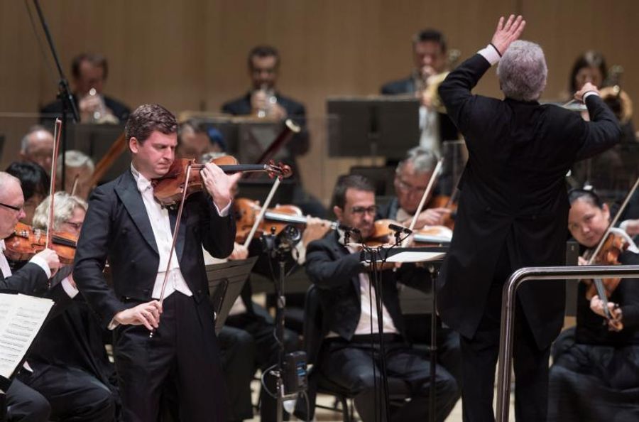 Review: TORONTO SYMPHONY Season Launch Delivers Surprises Image