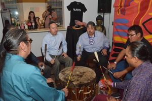 SilverCloud Singers with Kevin Tarrant Photo