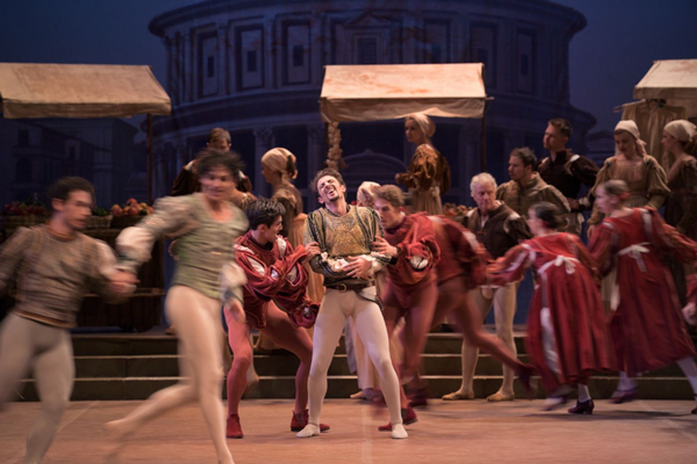 Photo Flash: Sneak Peek at English National Ballet's ROMEO AND JULIET  Image