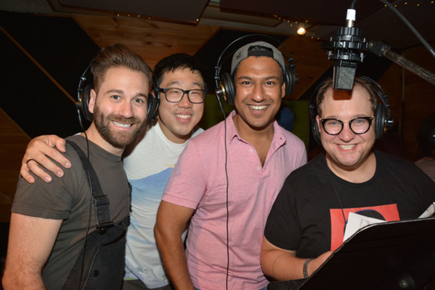 Exclusive Photo Coverage: GROUNDHOG DAY Cast Heads Back to  Punx, PA for Carols For A Cure!  Image