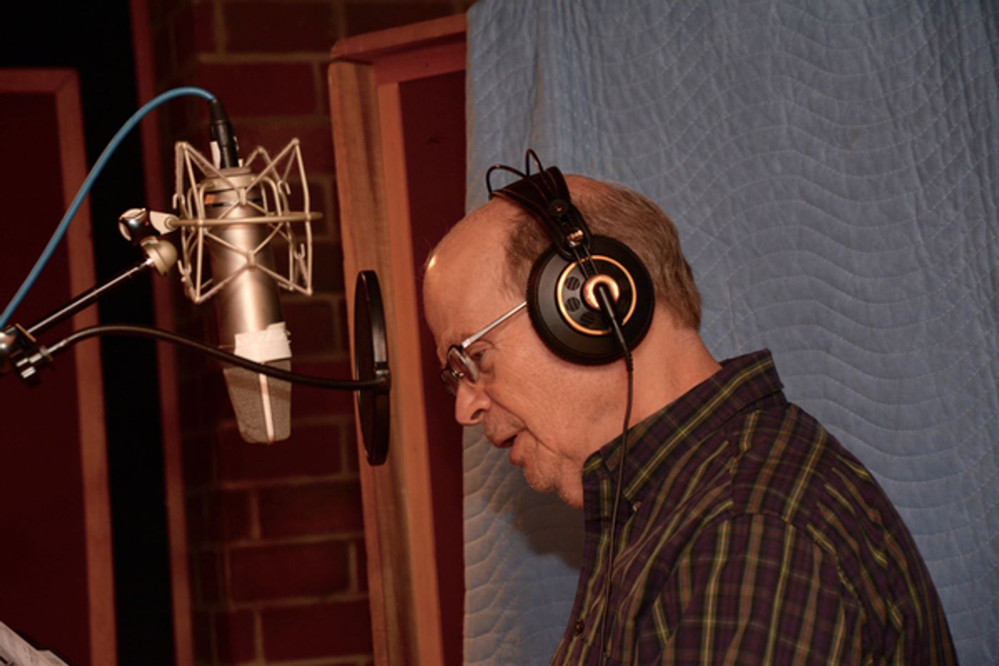 Exclusive Photo Coverage: GROUNDHOG DAY Cast Heads Back to  Punx, PA for Carols For A Cure!  Image