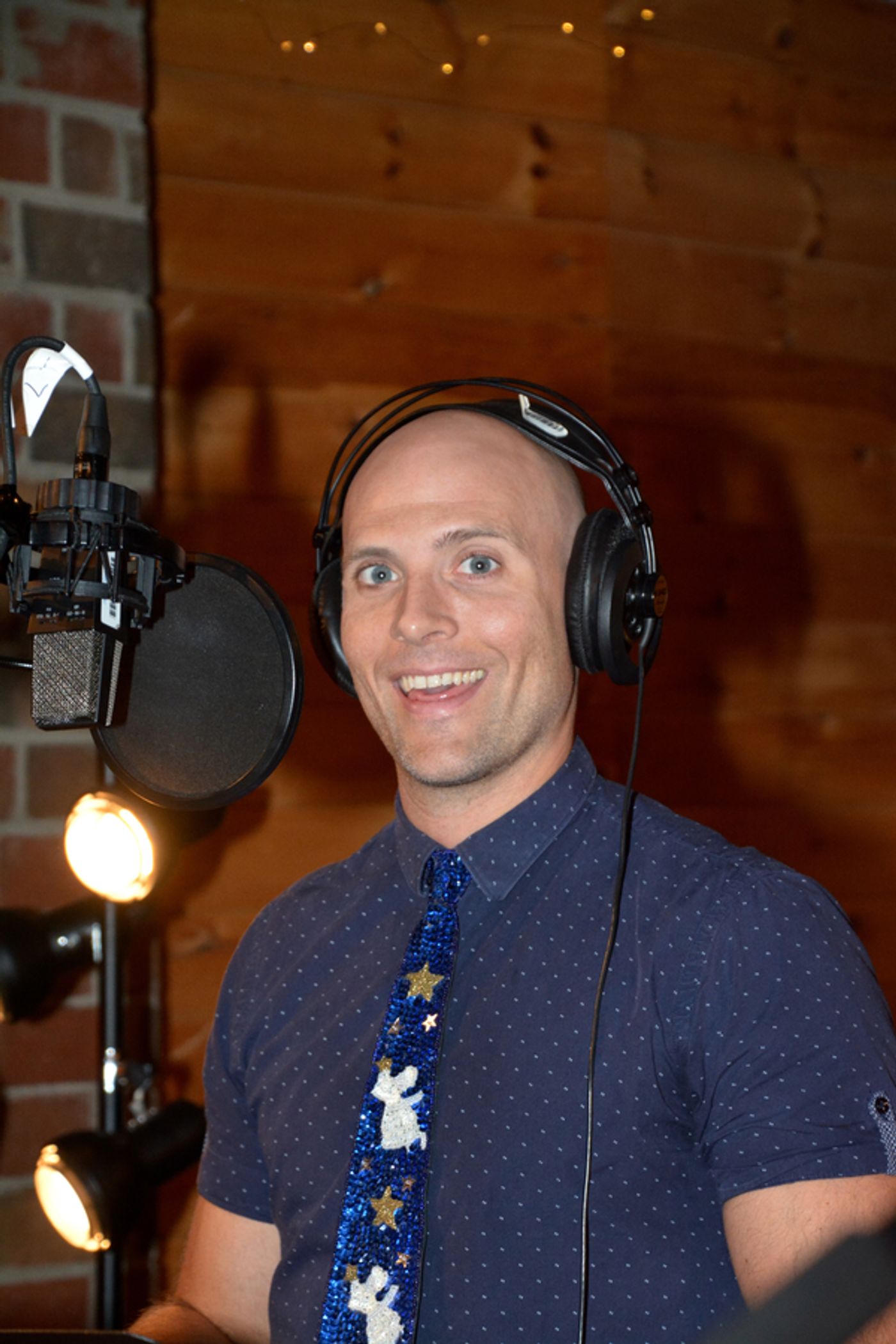 Exclusive Photo Coverage: WICKED Brings Tiding of Comfort and Joy for Carols For A Cure!  Image