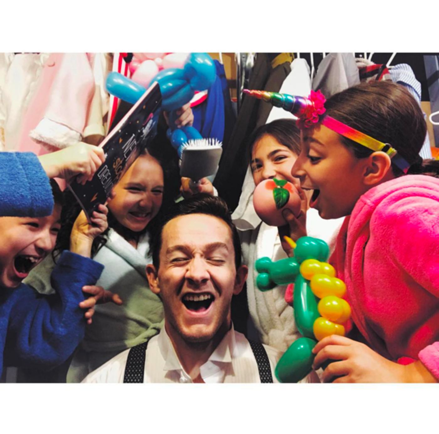 Photo Flash: SWEENEY TODD is 'Dying' to Greet Fans at Broadway Flea and More Saturday Intermission Pics!  Image