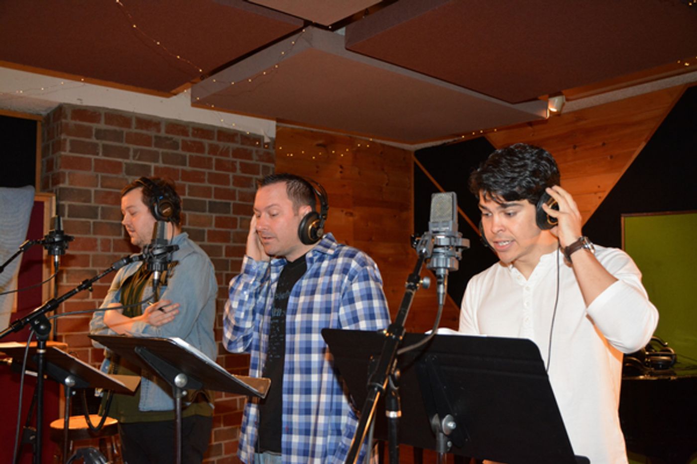 Exclusive Photo Coverage: Cast of PHANTOM OF THE OPERA Sings the Music of the Night for Carols For A Cure  Image