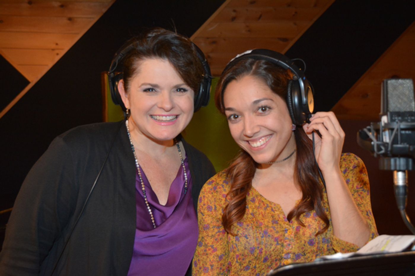 Exclusive Photo Coverage: Cast of PHANTOM OF THE OPERA Sings the Music of the Night for Carols For A Cure  Image