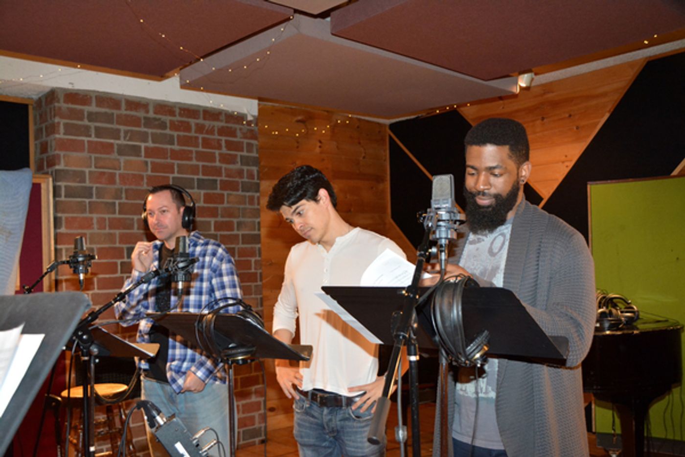 Exclusive Photo Coverage: Cast of PHANTOM OF THE OPERA Sings the Music of the Night for Carols For A Cure  Image