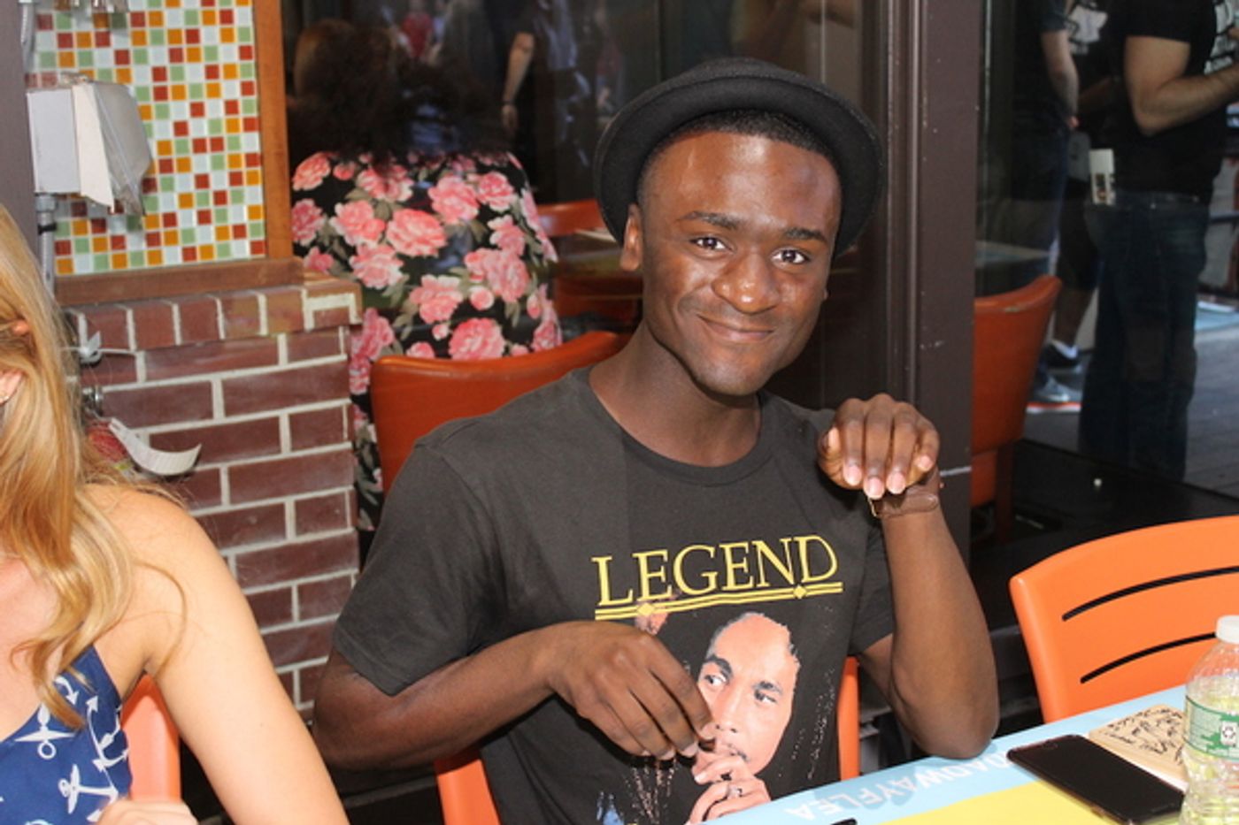 Photo Coverage: Meet the Celebrities at the 2017 BC/EFA Flea Market Autograph Table!  Image