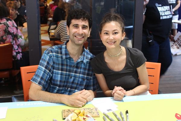  John Cariani and Kimiko Glenn Photo