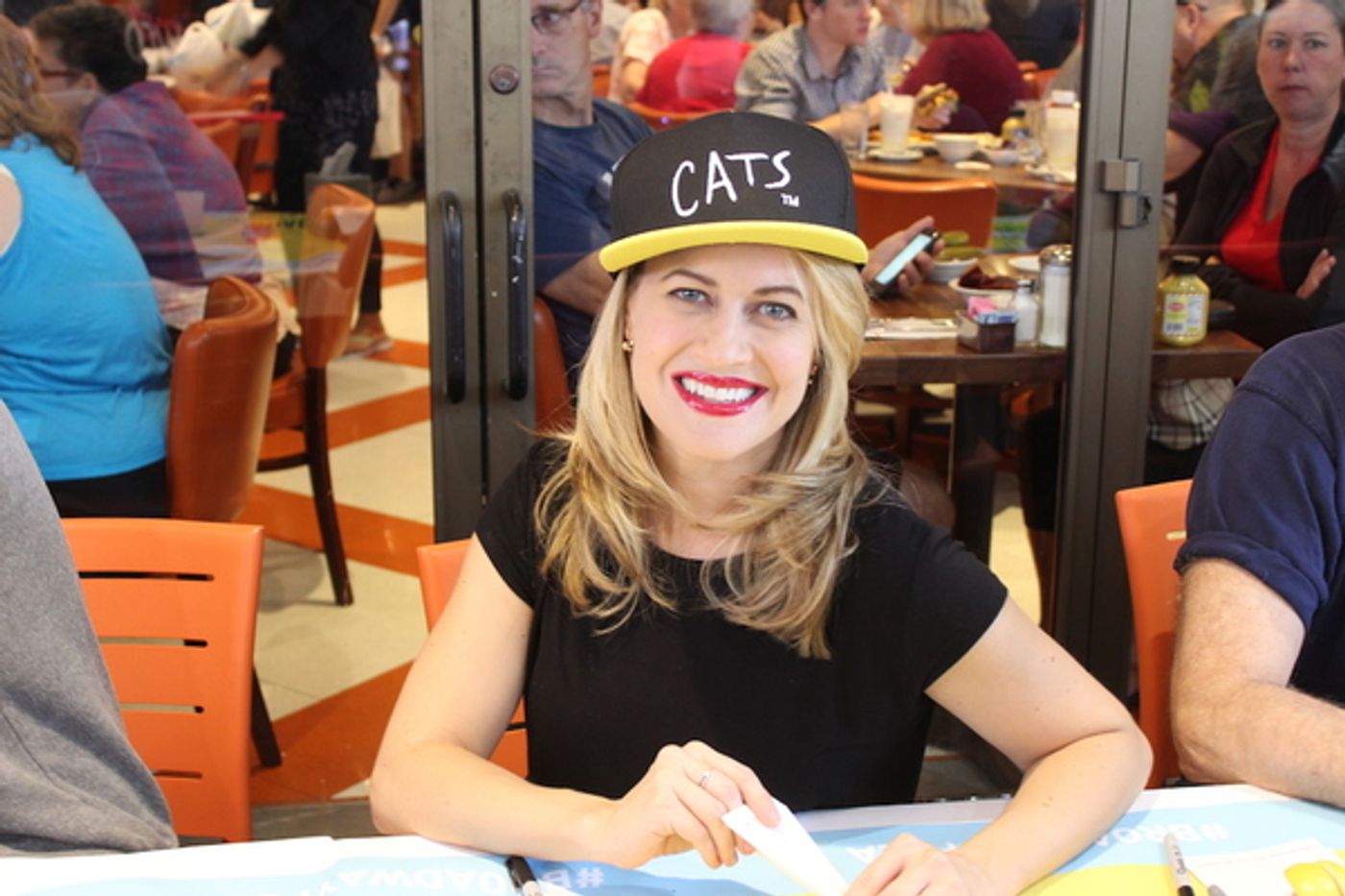 Photo Coverage: Meet the Celebrities at the 2017 BC/EFA Flea Market Autograph Table!  Image