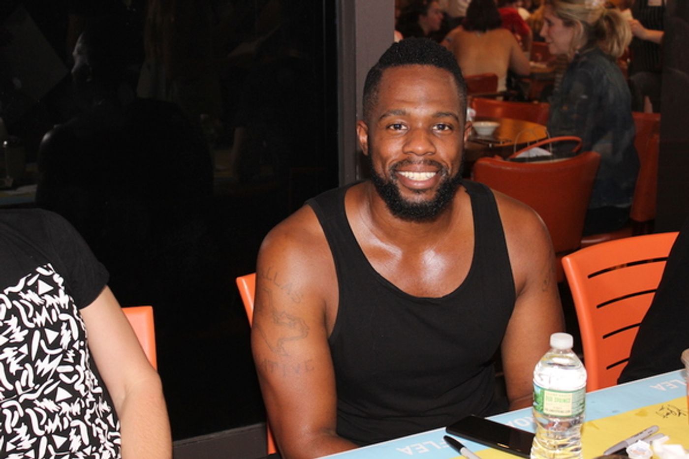 Photo Coverage: Meet the Celebrities at the 2017 BC/EFA Flea Market Autograph Table!  Image