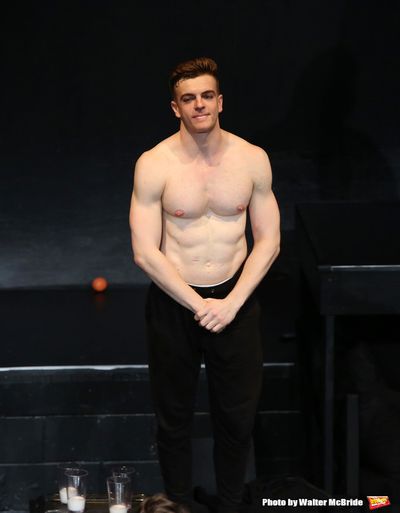 Jonno Davies Photo