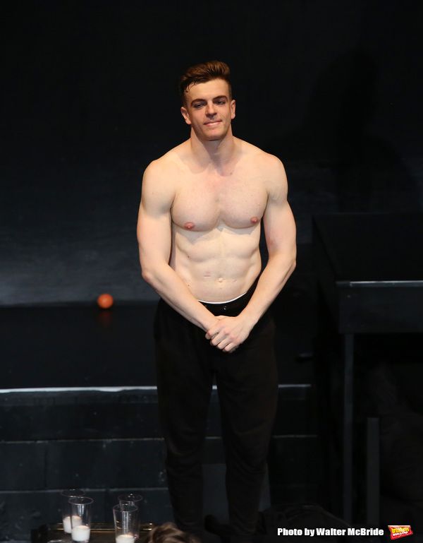 Jonno Davies Photo