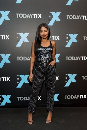 Adrienne Warren @ BroadwayWorld Adrienne Warren Photo