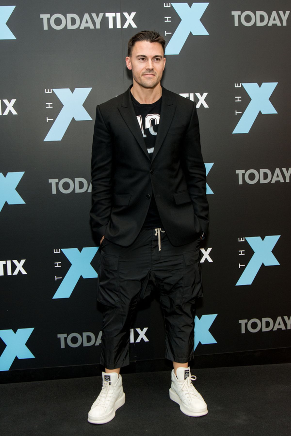 Keith Lisner at Aaron Tveit, Laura Osnes and More Celebrate TodayTix's New 'The X Magazine'