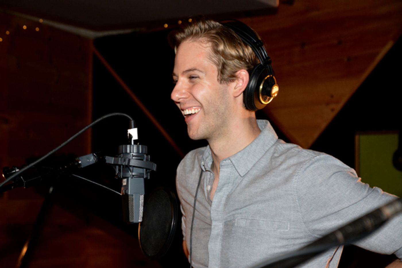 Exclusive Photo Coverage: CATS Pounces Into the Holidays with Carols For A Cure!  Image