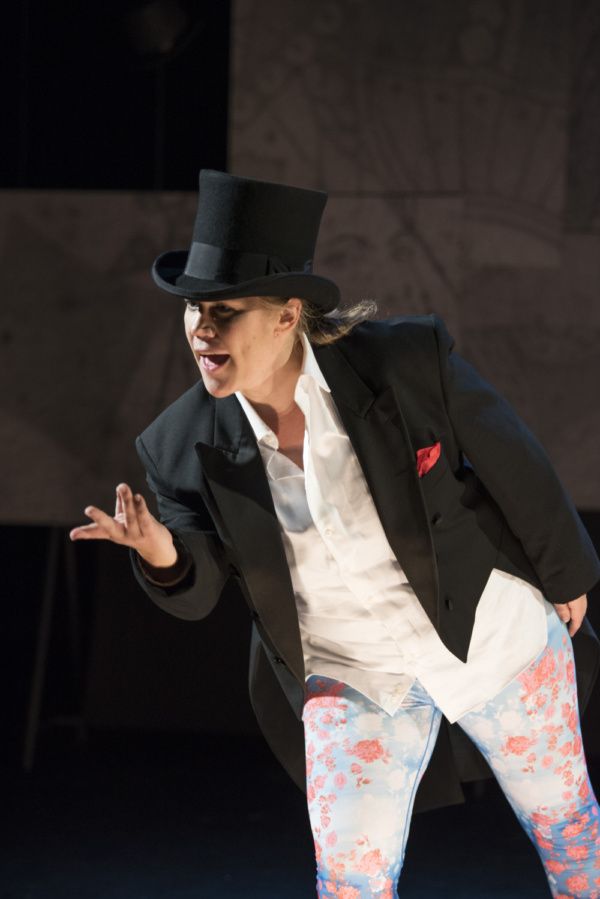 Writer & Perfomer: Ali Kennedy Scott
Director: Sara Holdren
Dramaturg: Martha Wade St Photo