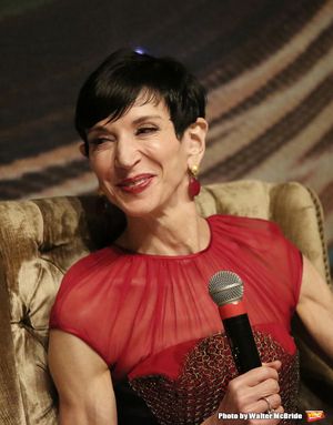 Amy Fine Collins Photo