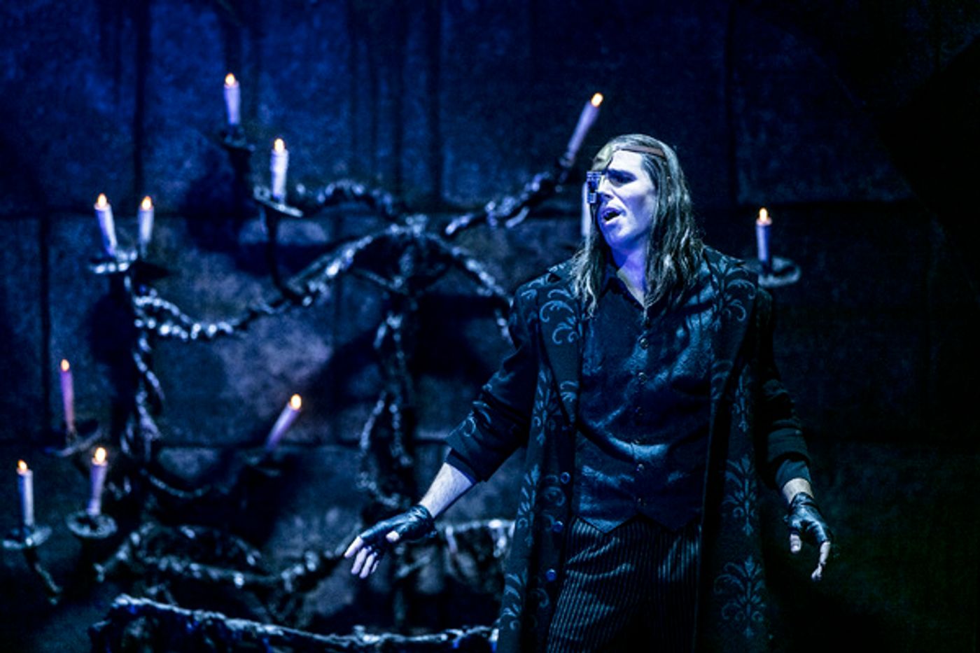 Photo Flash: Get A First Look At Opera Goteborg's Non-Replica Production of Webber's PHANTOM OF THE OPERA in Sweden  Image