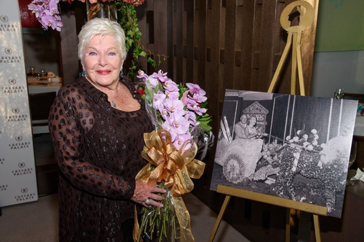 Photo Flash: Caesars Palace Las Vegas Honors French Singer & Actress Line Renaud with Street Sign Photo Flash: Caesars Palace Las Vegas Honors French Singer & Actress Line Renaud with Street Sign Image