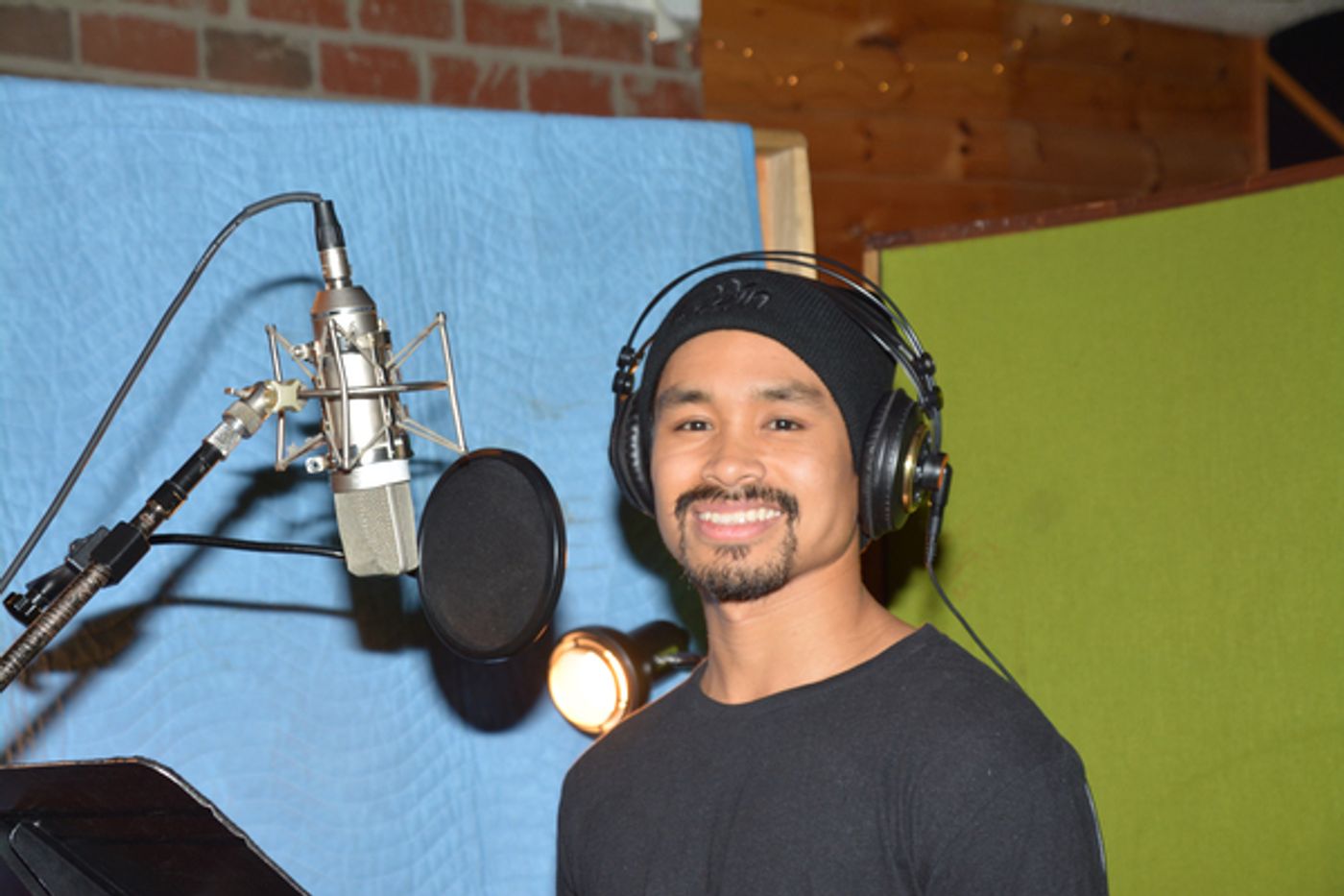 Exclusive Photo Coverage: ALADDIN Cast Gets Joyful and Triumphant with Carols For A Cure  Image