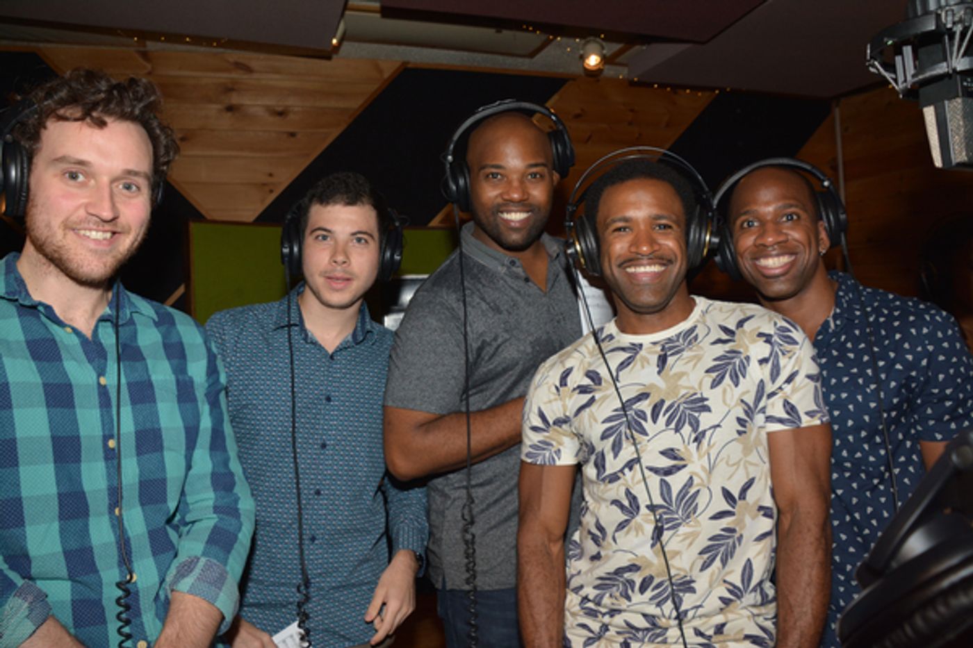 Exclusive Photo Coverage: BEAUTIFUL Bundles Up for the Holidays with Carols For A Cure!  Image