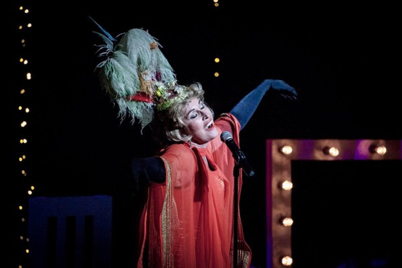 Photo Coverage: AS DROME VLERKE KRY Wings Its Way to Aardklop  Image