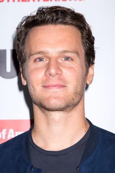 Jonathan Groff Photo