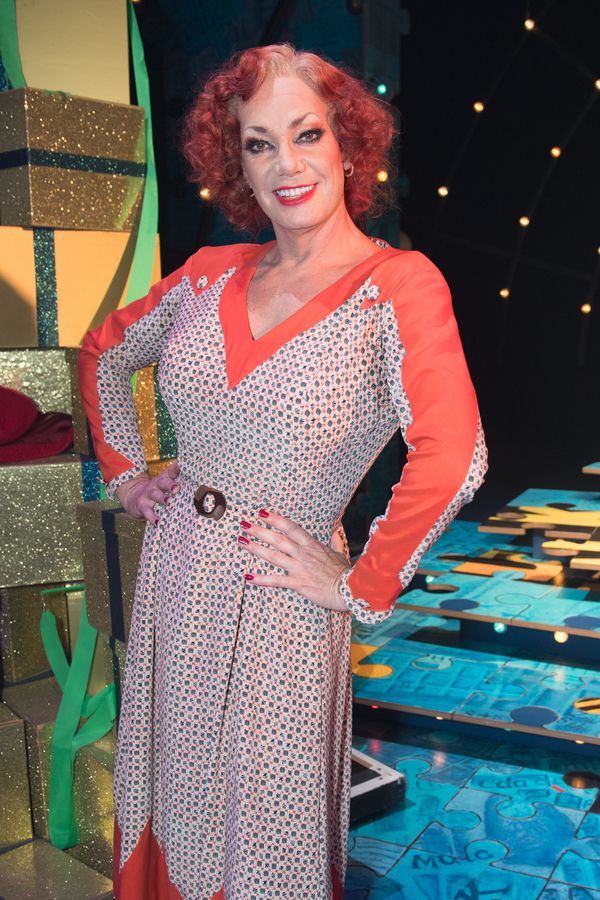 Photo Flash: Inside ANNIE Gala Night at the Piccadilly Theatre — photo 9 of 31