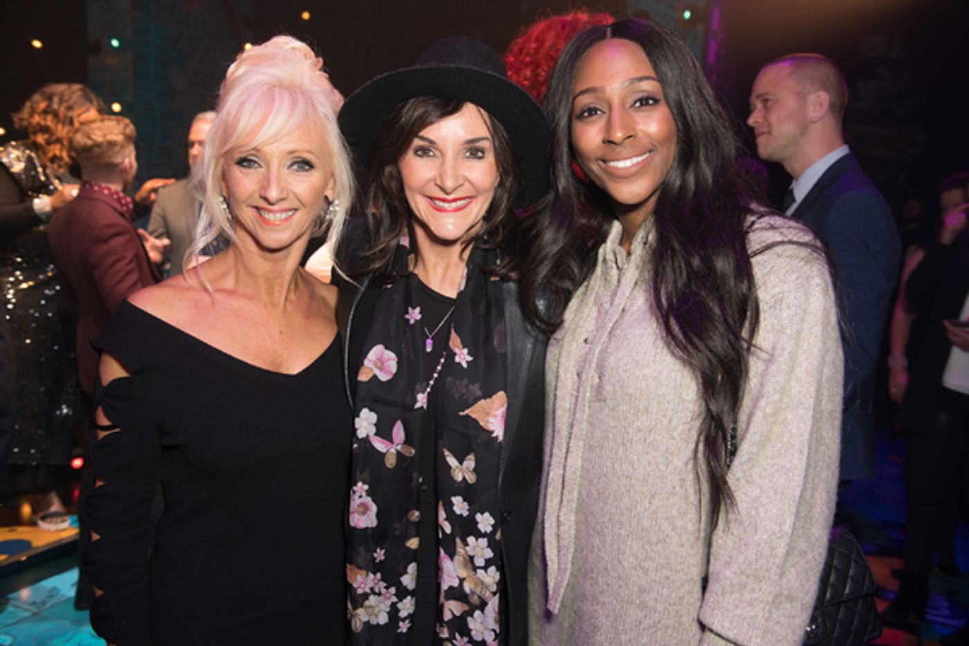Photo Flash: Inside ANNIE Gala Night at the Piccadilly Theatre  Image