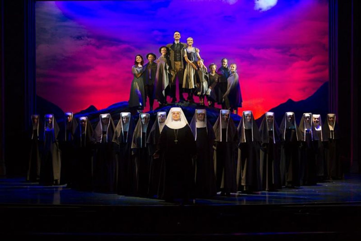 Review: THE SOUND OF MUSIC Makes Your Heart Sing  Image