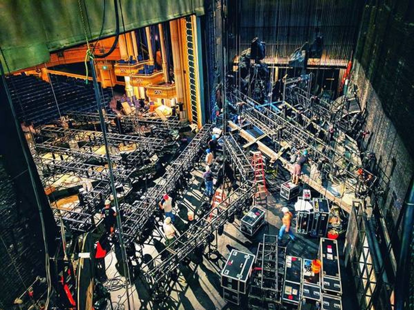 Photo Flash: BAT OUT OF HELL Loads into the Ed Mirvish Theatre Photo Flash: BAT OUT OF HELL Loads into the Ed Mirvish Theatre Image