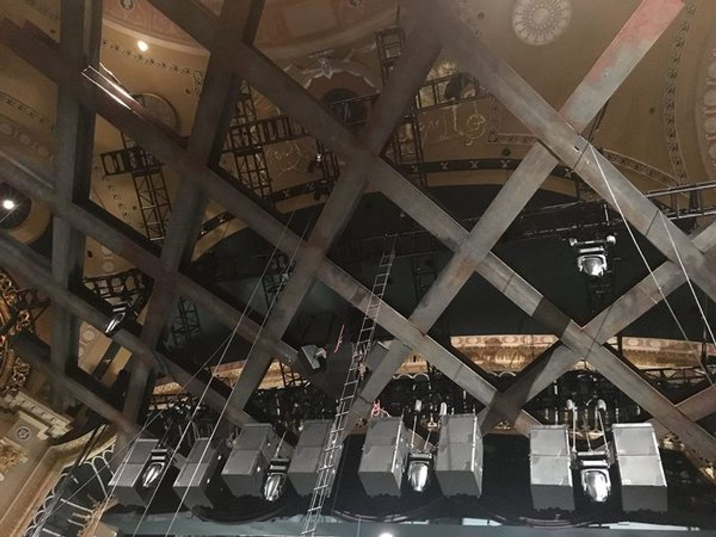 Photo Flash: BAT OUT OF HELL Loads into the Ed Mirvish Theatre Photo Flash: BAT OUT OF HELL Loads into the Ed Mirvish Theatre Image