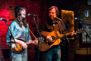 Maggie Hollinbeck, Scott Wakefield @ BroadwayWorld Maggie Hollinbeck, Scott Wakefield Photo