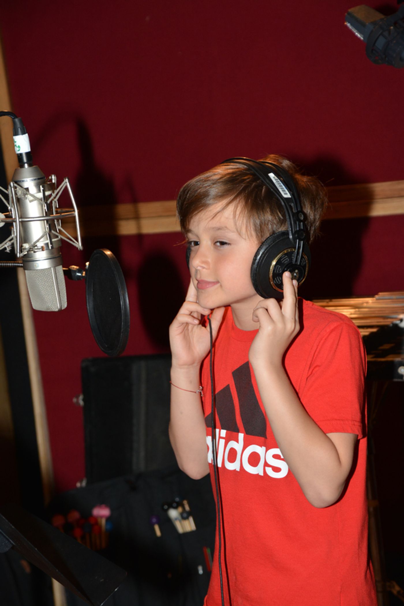 Exclusive Photo Coverage: A BRONX TALE Rings in the Holiday Season with Carols For A Cure!  Image