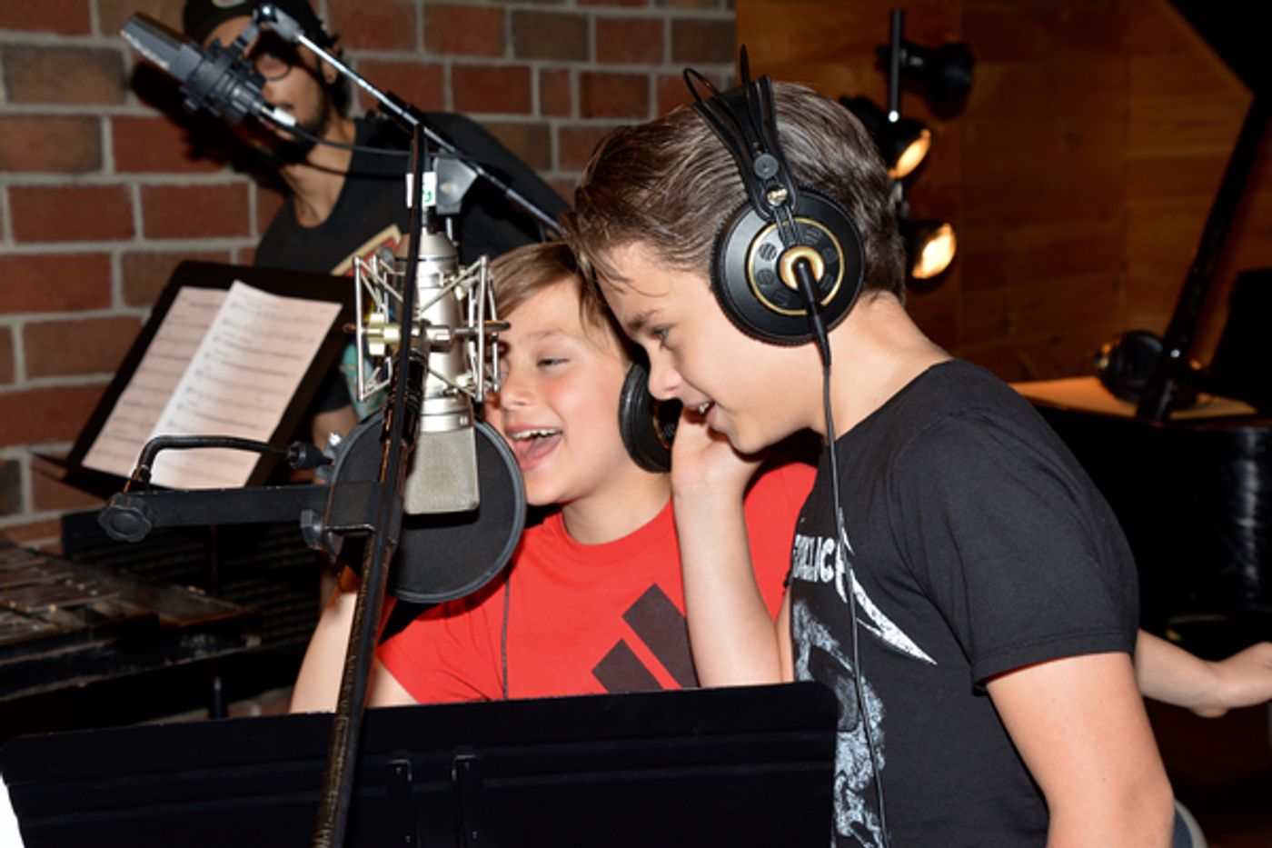 Exclusive Photo Coverage: A BRONX TALE Rings in the Holiday Season with Carols For A Cure!  Image