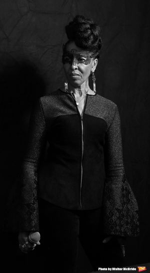 Nona Hendrix @ BroadwayWorld Nona Hendrix Photo